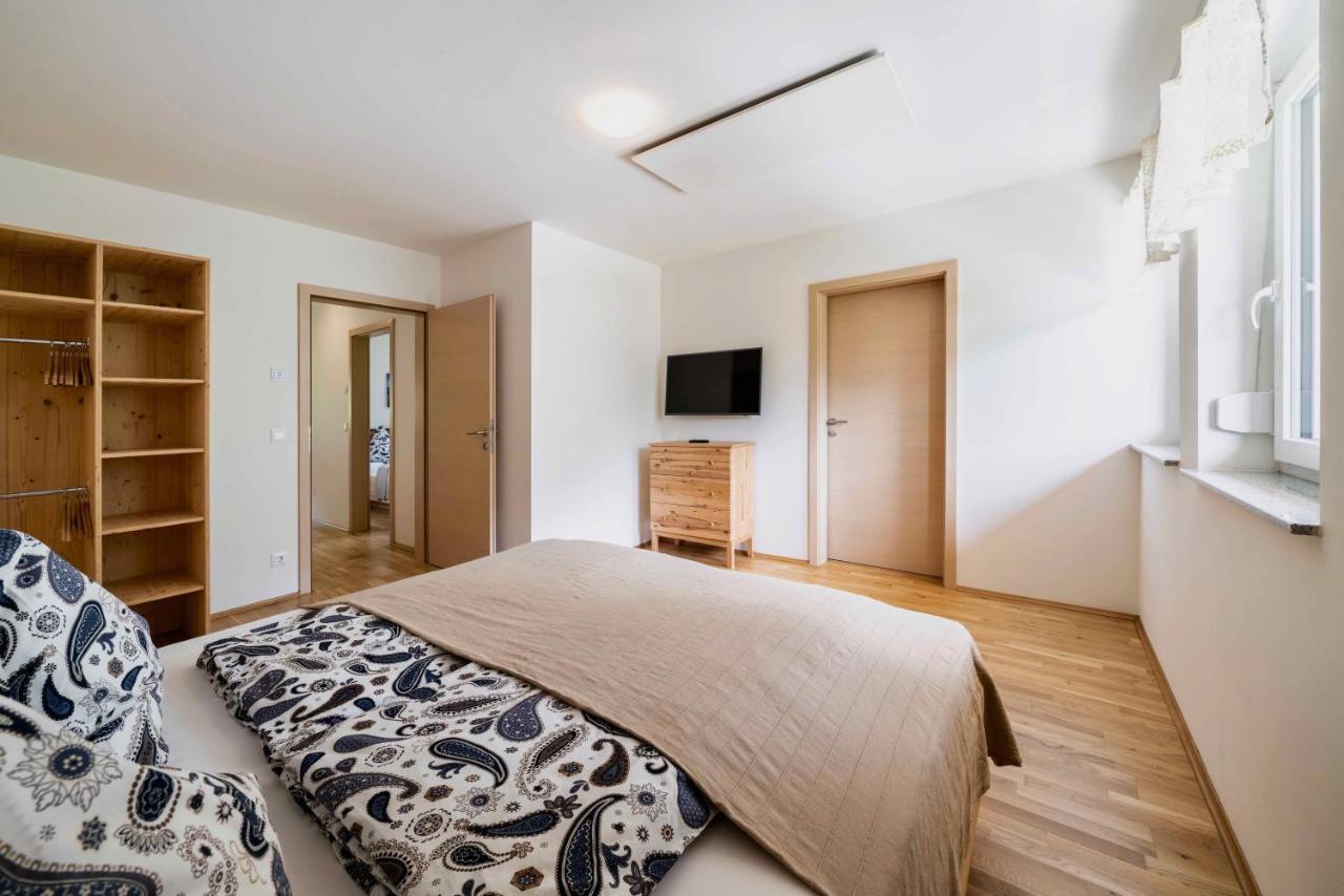 4Luxurioeses Ferienhaus In Traumhafter Landschaft デーブリアッハ エクステリア 写真